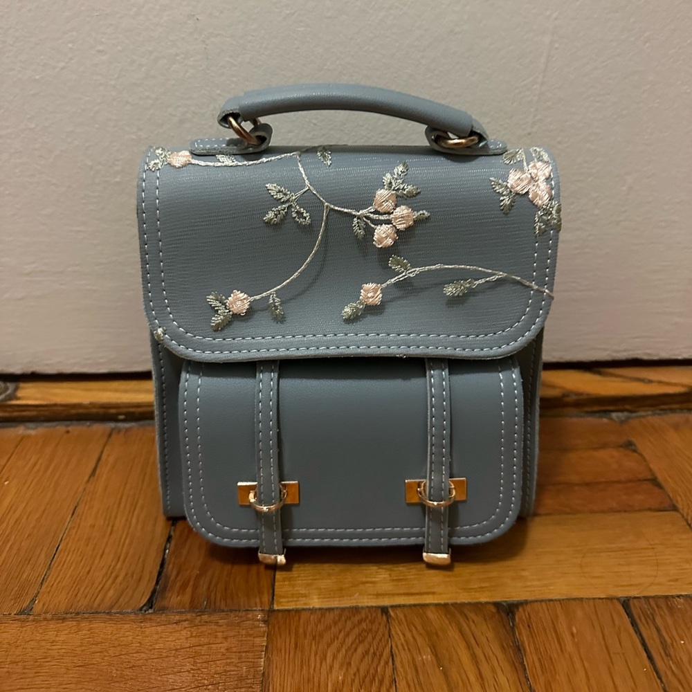 Convertible purse and backpack